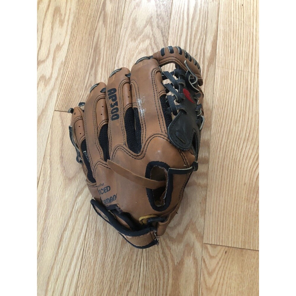Youth Champro AP300‎ Baseball Glove RHT Pre-Owned